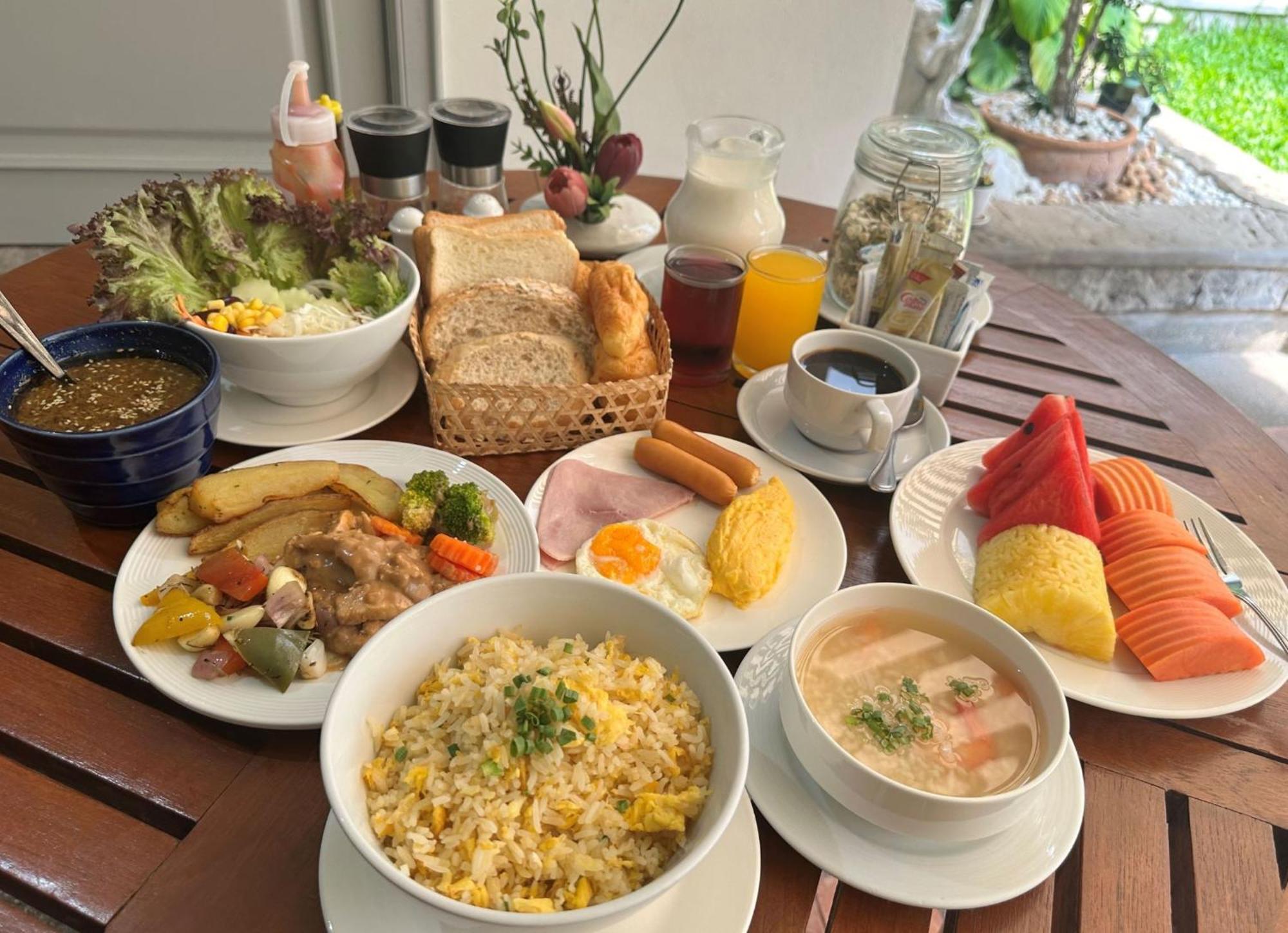 Silom Serene A Boutique Hotel Μπανγκόκ Εξωτερικό φωτογραφία